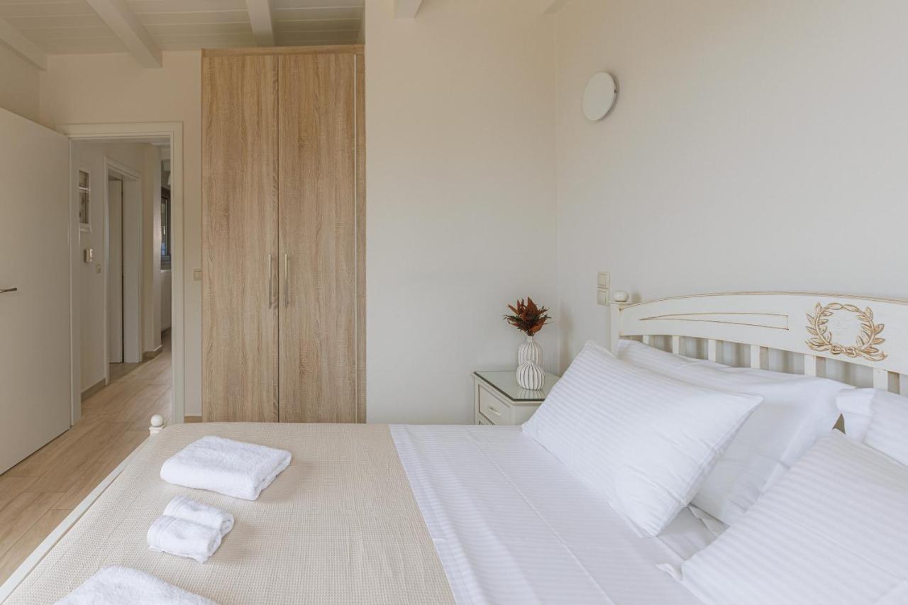 Stone Pearl Kea Apartment